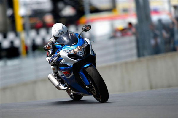 2012 Suzuki GSX-R1000 revealed