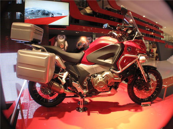 Milan: 2012 Honda VFR1200X Crosstourer