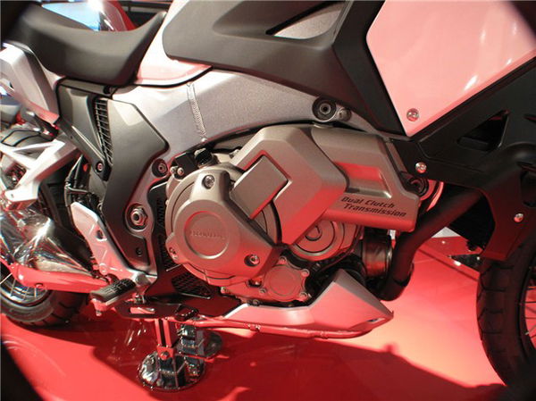 Milan: 2012 Honda VFR1200X Crosstourer