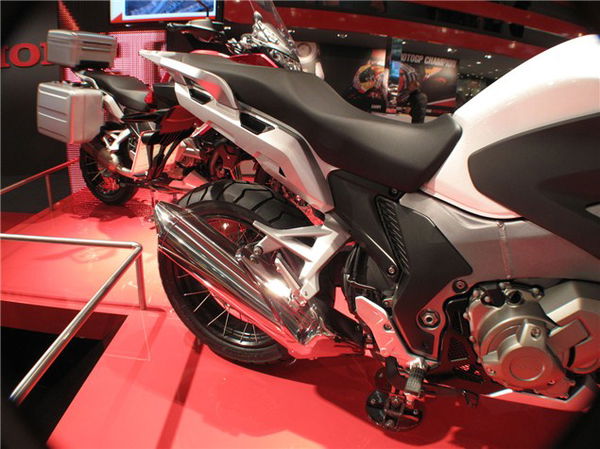 Milan: 2012 Honda VFR1200X Crosstourer