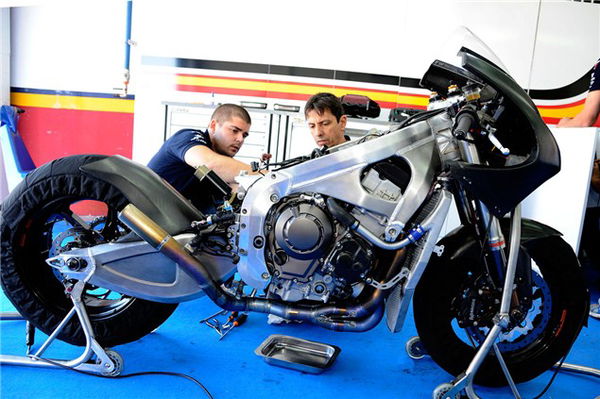 Gresini reveals CRT bike set-up