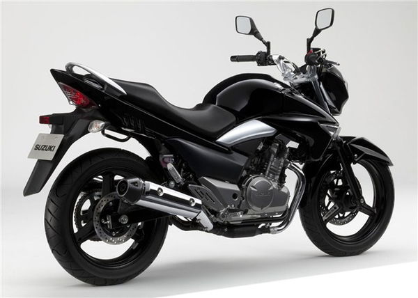 Suzuki unveil new naked 250