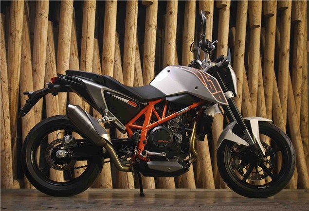 First Ride: 2012 KTM Duke 690 review