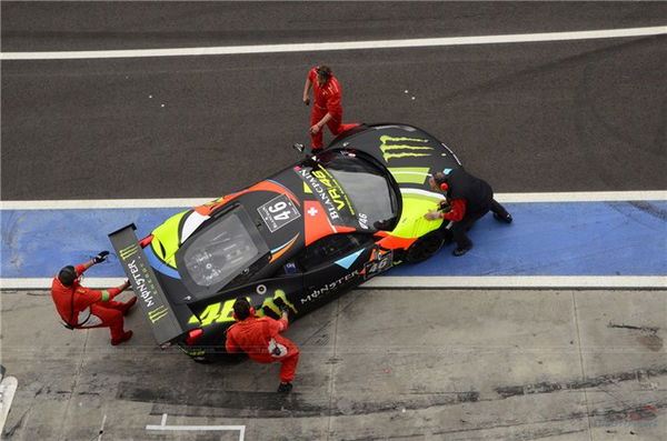 Rossi races a GT3 Ferrari