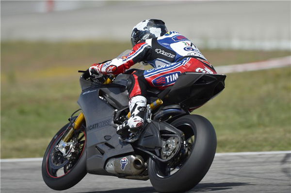 Checa debuts WSB Ducati 1199 Panigale