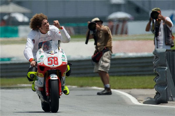 Simoncelli foundation given 250GP Gilera