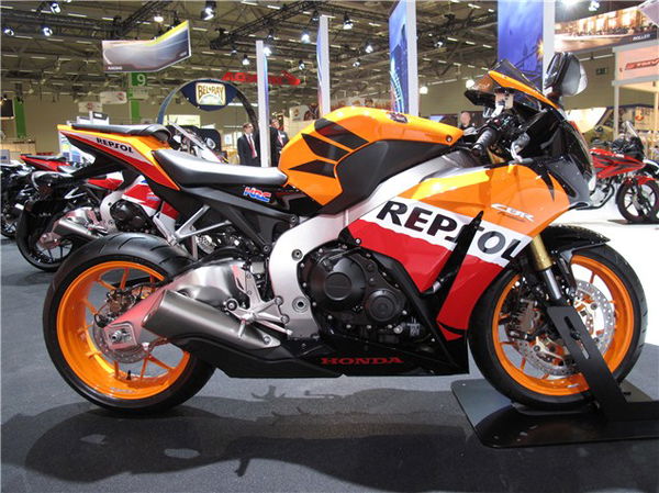 Intermot: 2013 Honda Fireblade colours