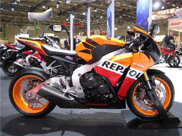 Intermot: 2013 Honda Fireblade colours