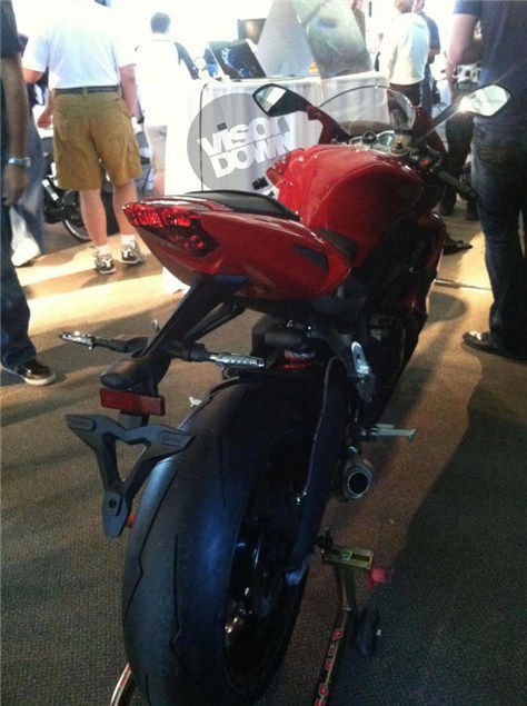 2013 Triumph Daytona 675 in full