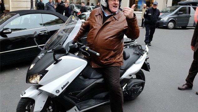 Celeb + Motorcycle, 0 Cops, 1