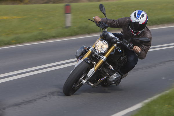 BMW R nineT