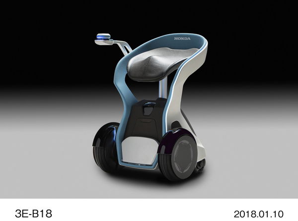 Honda reveals electric scooter with standardised battery