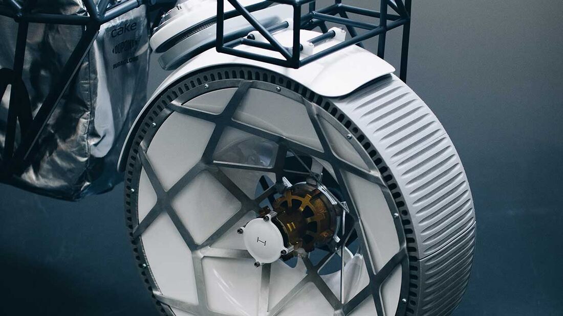 If NASA were to build a motorcycle, what would it look like? Probably this.