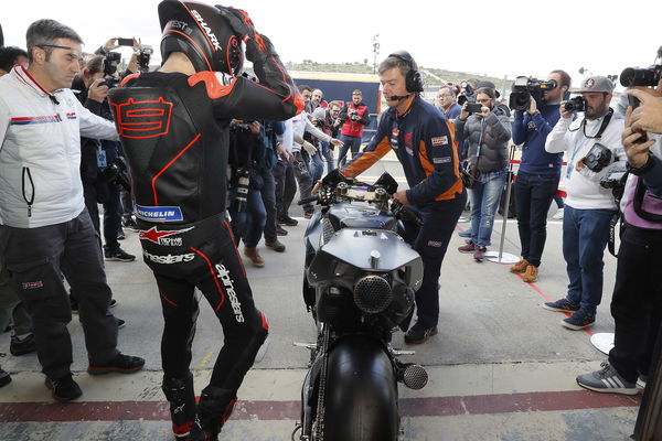 PICS: Behind the scenes at Lorenzo's Honda debut