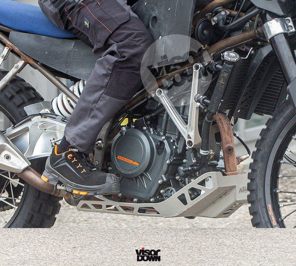 390-Enduro-Visordown-Spyshot 