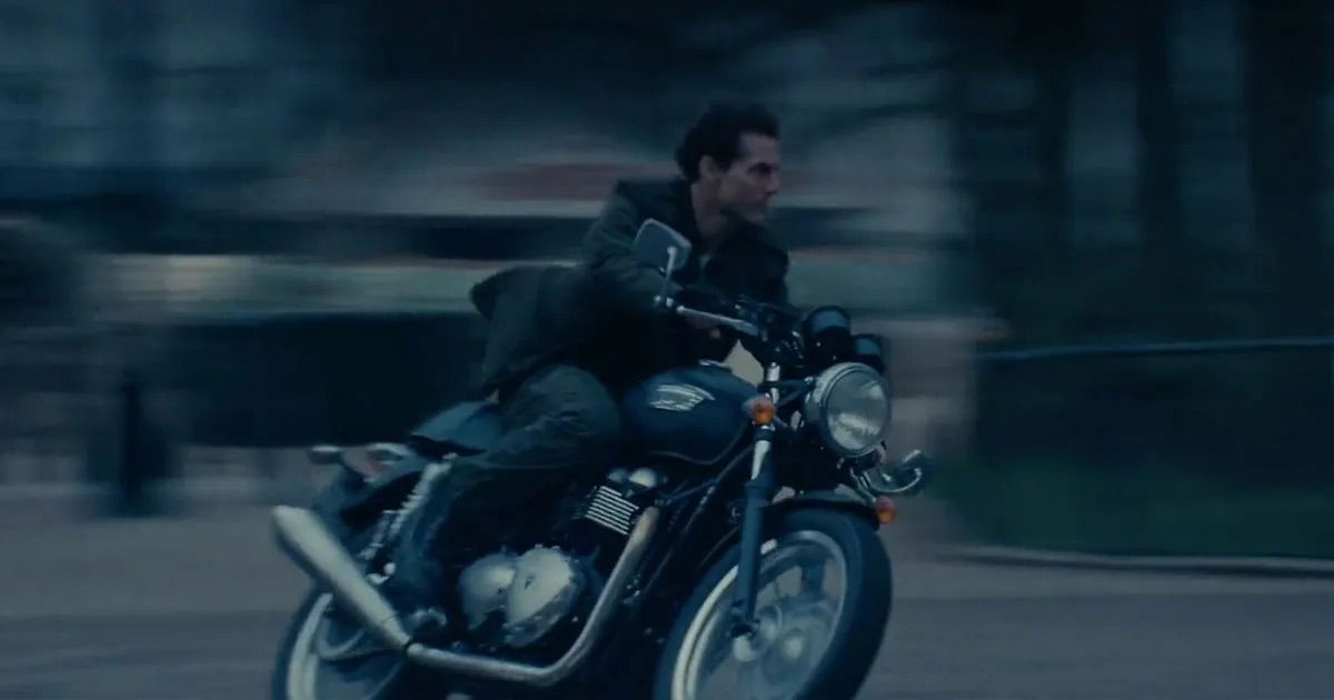 Triumph Thruxton ridden in Edge of Tomorrow
