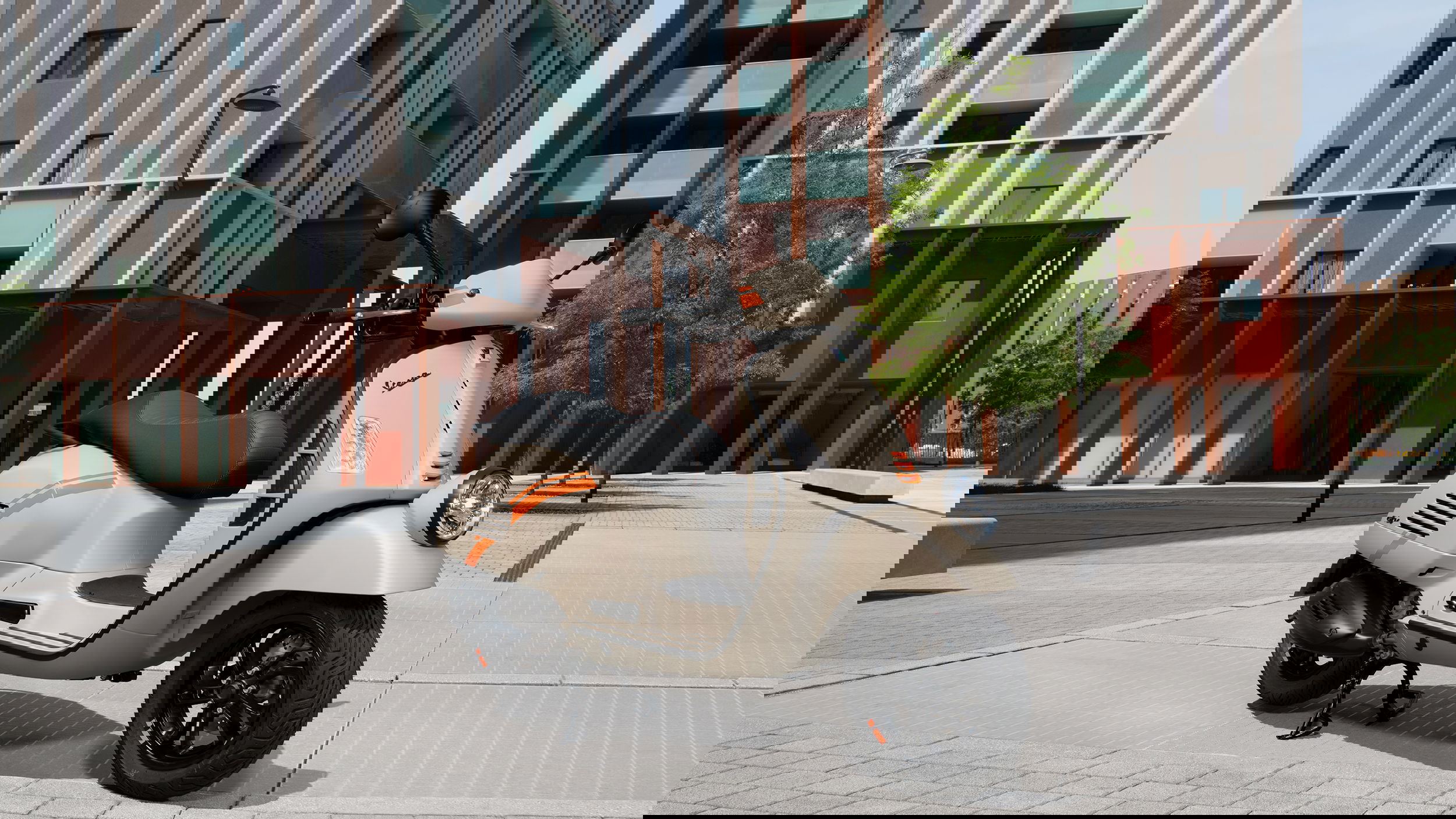 ​ 2023 Vespa Gtv​