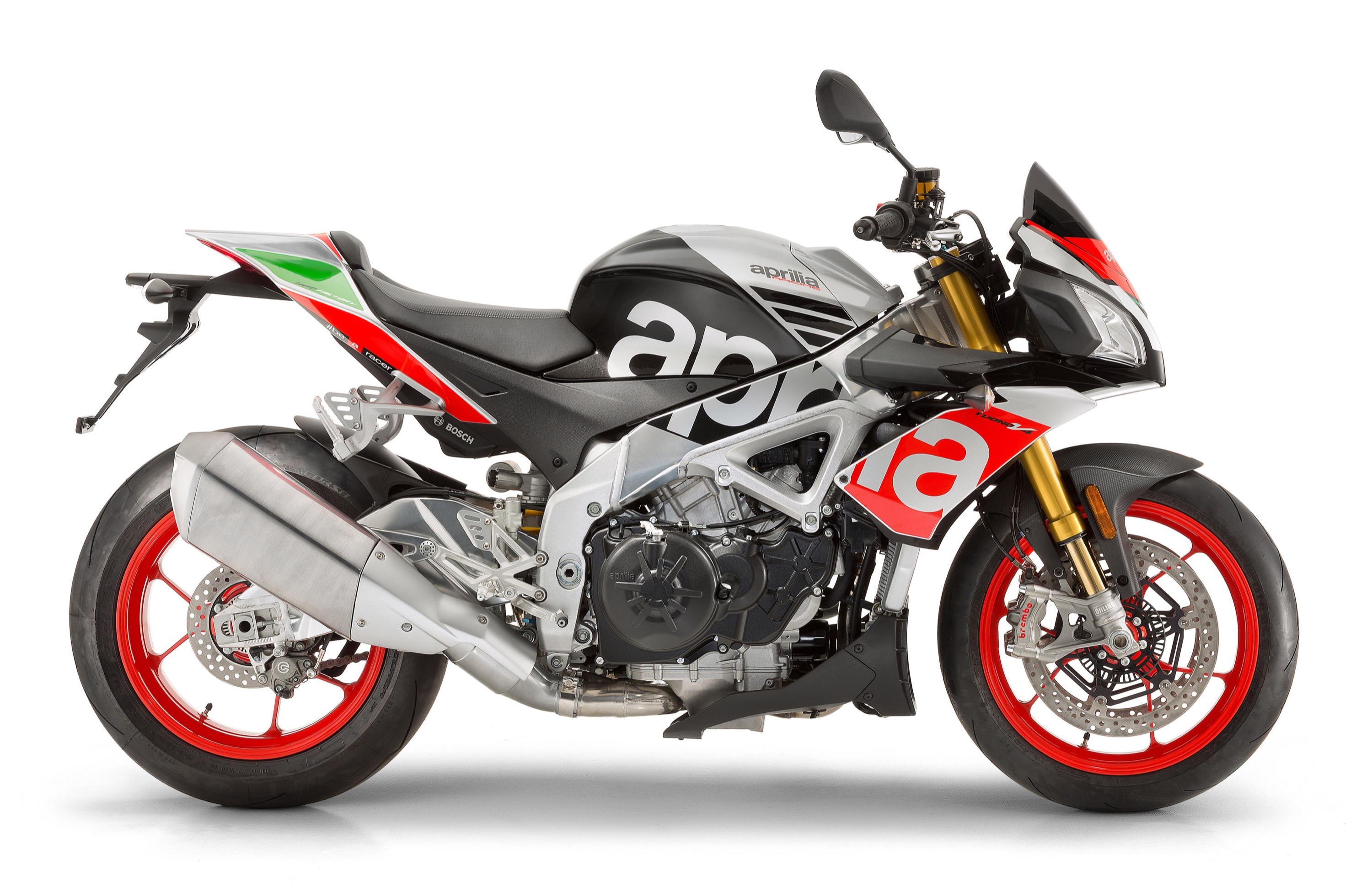 17 Aprilia Tuono V4 1100 Visordown