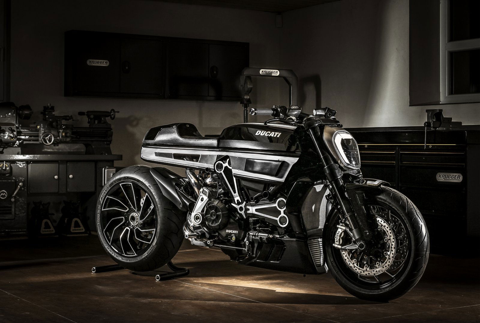 Best look yet at Royal Enfield’s 750