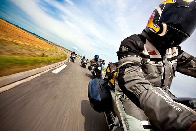 Big vs Small: BMW F800R & K1300R