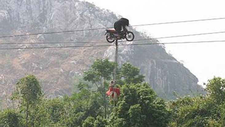 High-wire motorcycle bear act causes outrage