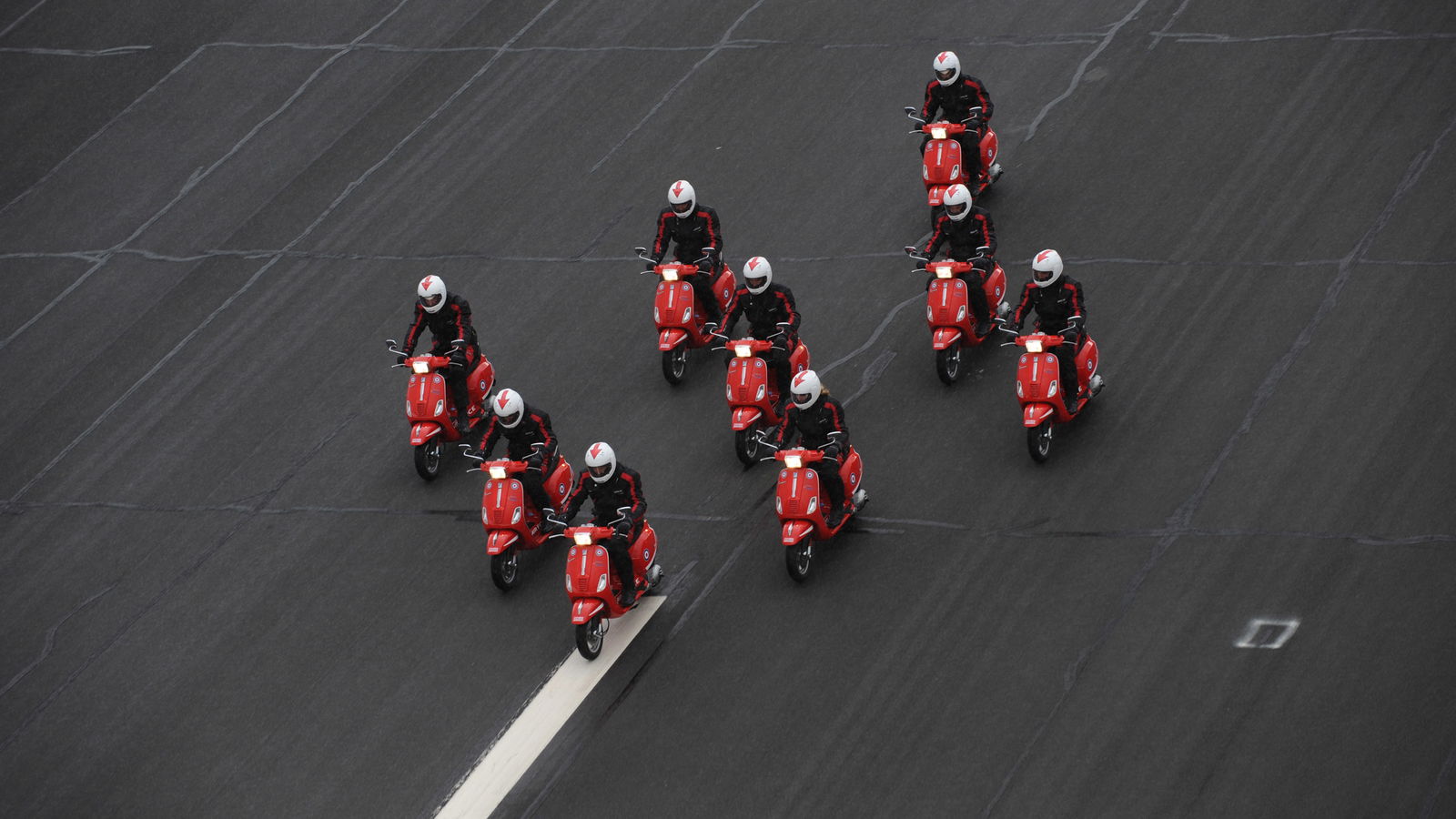 Red Arrows to tackle LEJOG on scooters