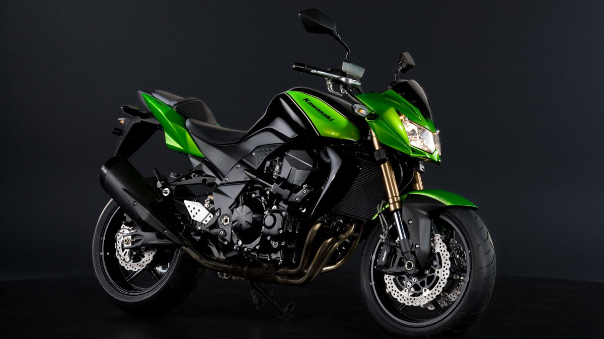 First Look: 2011 Kawasaki Z750R