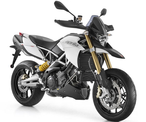 First Look: 2011 Aprilia Dorsoduro