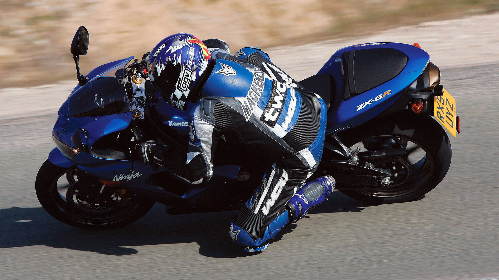 Niall's Spin: 2005 Kawasaki ZX-6R review