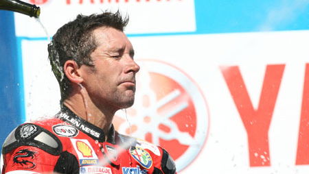Imola honours Troy Bayliss