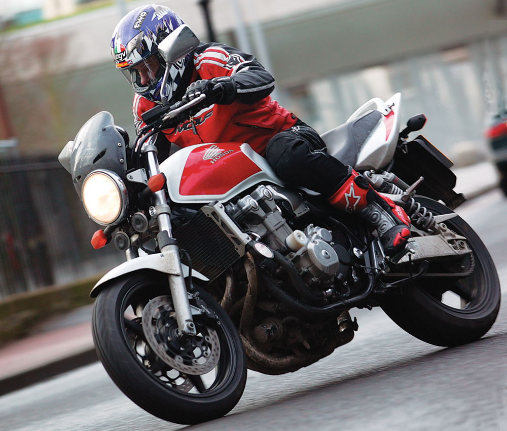 Niall's Spin: Suzuki SV1000