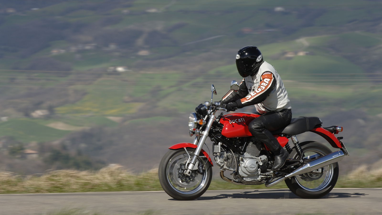 First Ride: 2006 Ducati GT1000