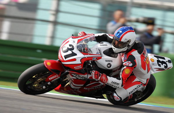 Hutchinson suffers broken leg in first lap drama at Silverstone BSS