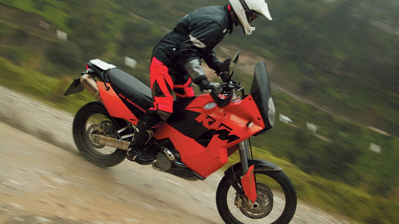 Niall's Spin: KTM 950 Adventure (2003-04)