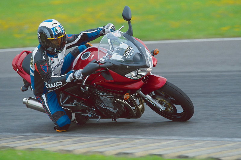 Niall's Spin: 1997 GSX-R600 review