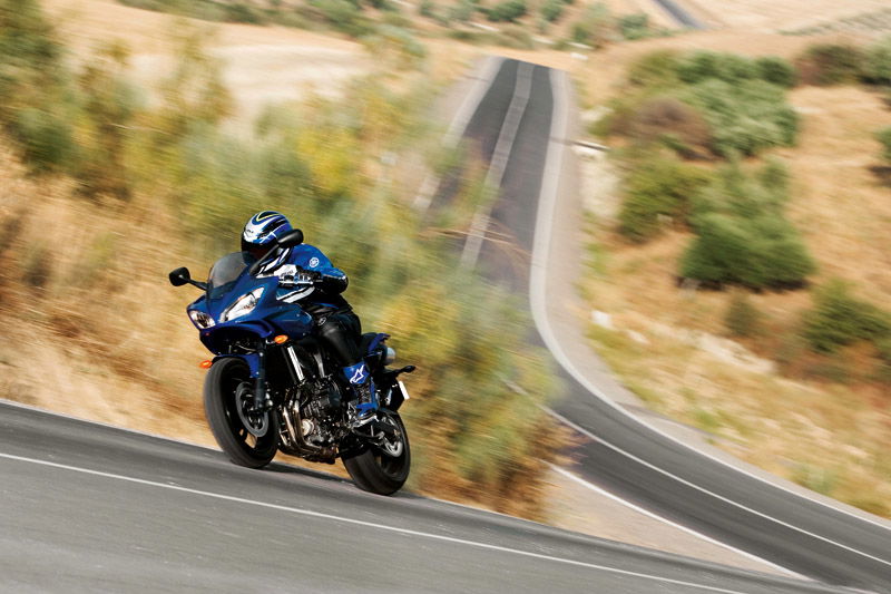 1998 Yamaha R1 review