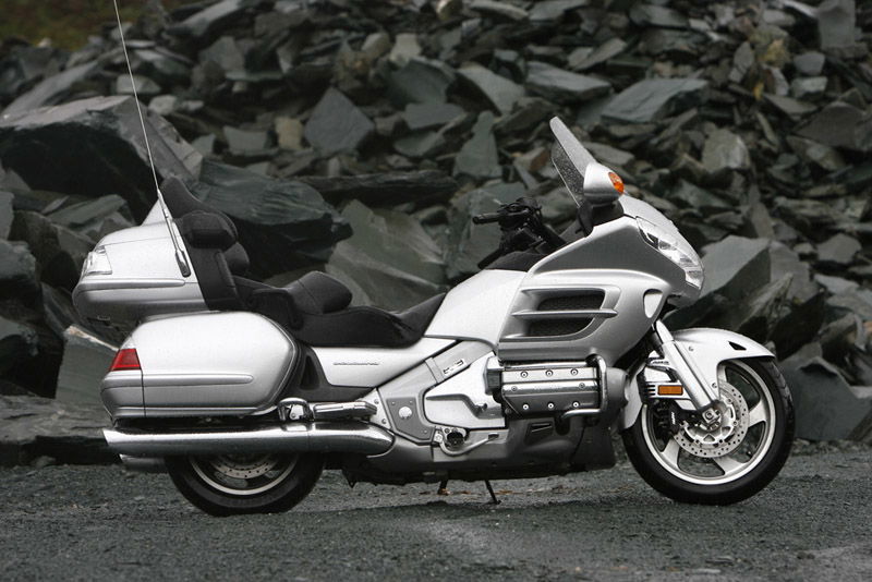 Harley-Davidson Sportster (2004) review