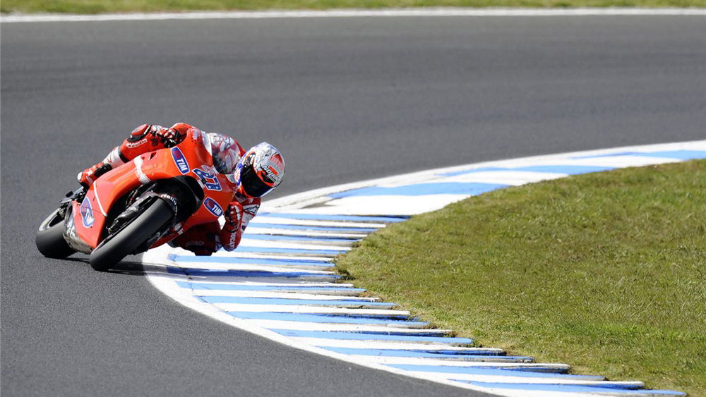 Stoner bids farewell to Ducati