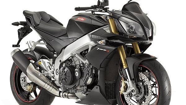 Video: 2011 Aprilia Tuono V4