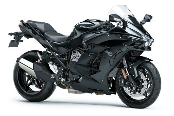 Kawasaki Ninja ZX-10R goes semi-active for 2018