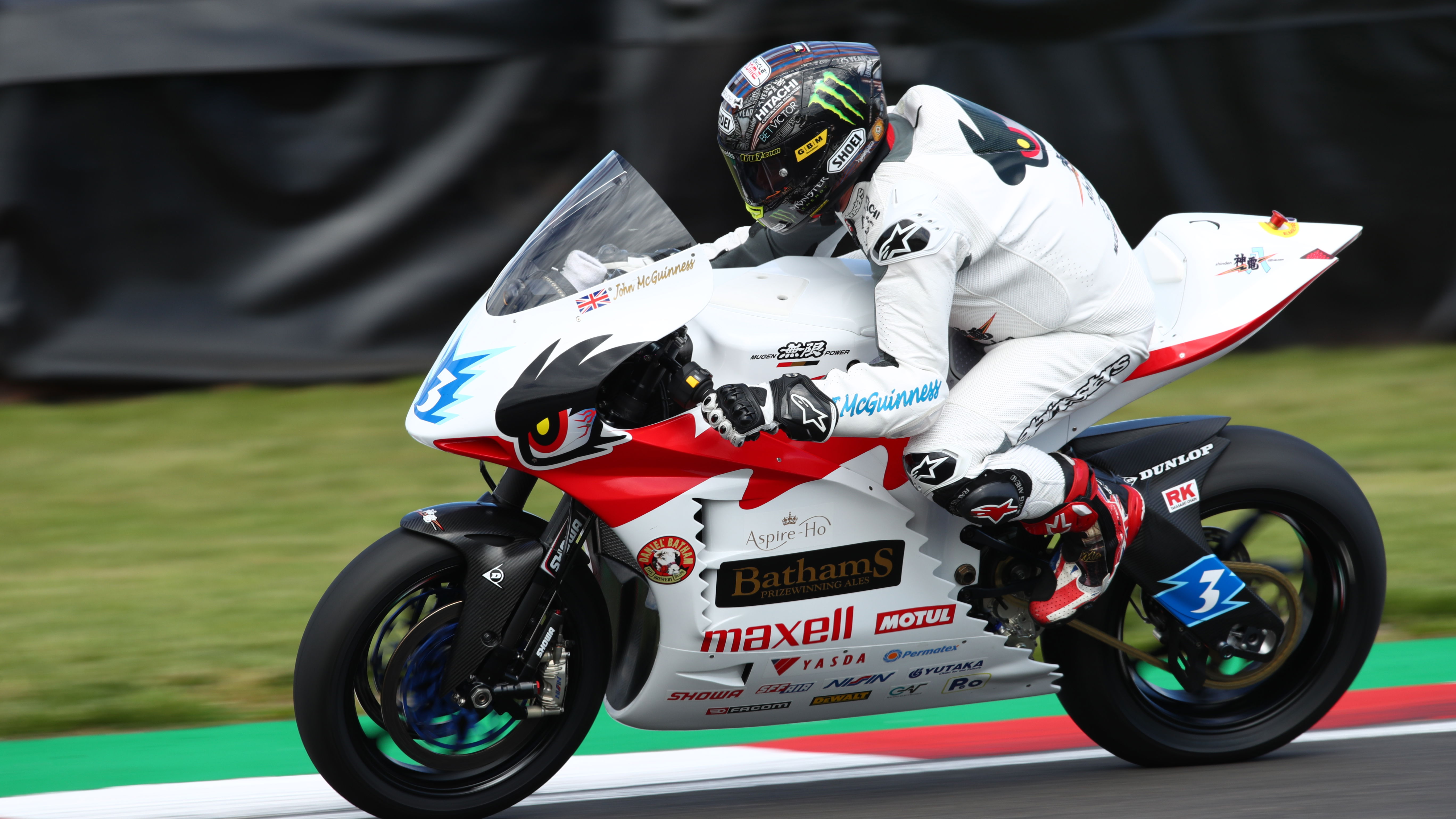 John McGuinness - Mugen Shinden Hachi TT Zero Isle of Man