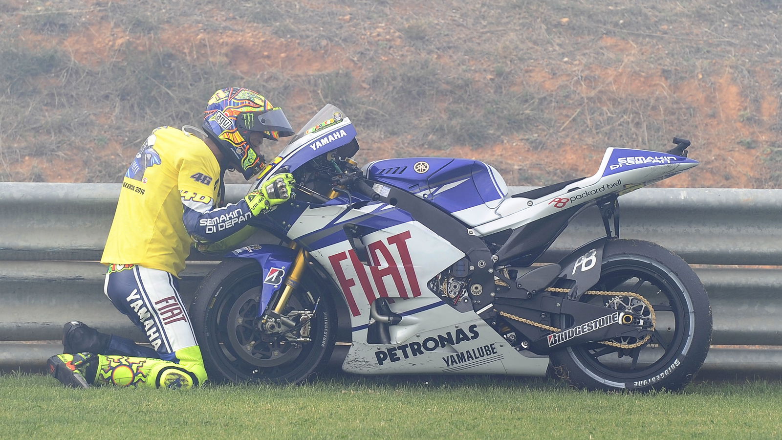 Rossi talks Yamaha M1 development