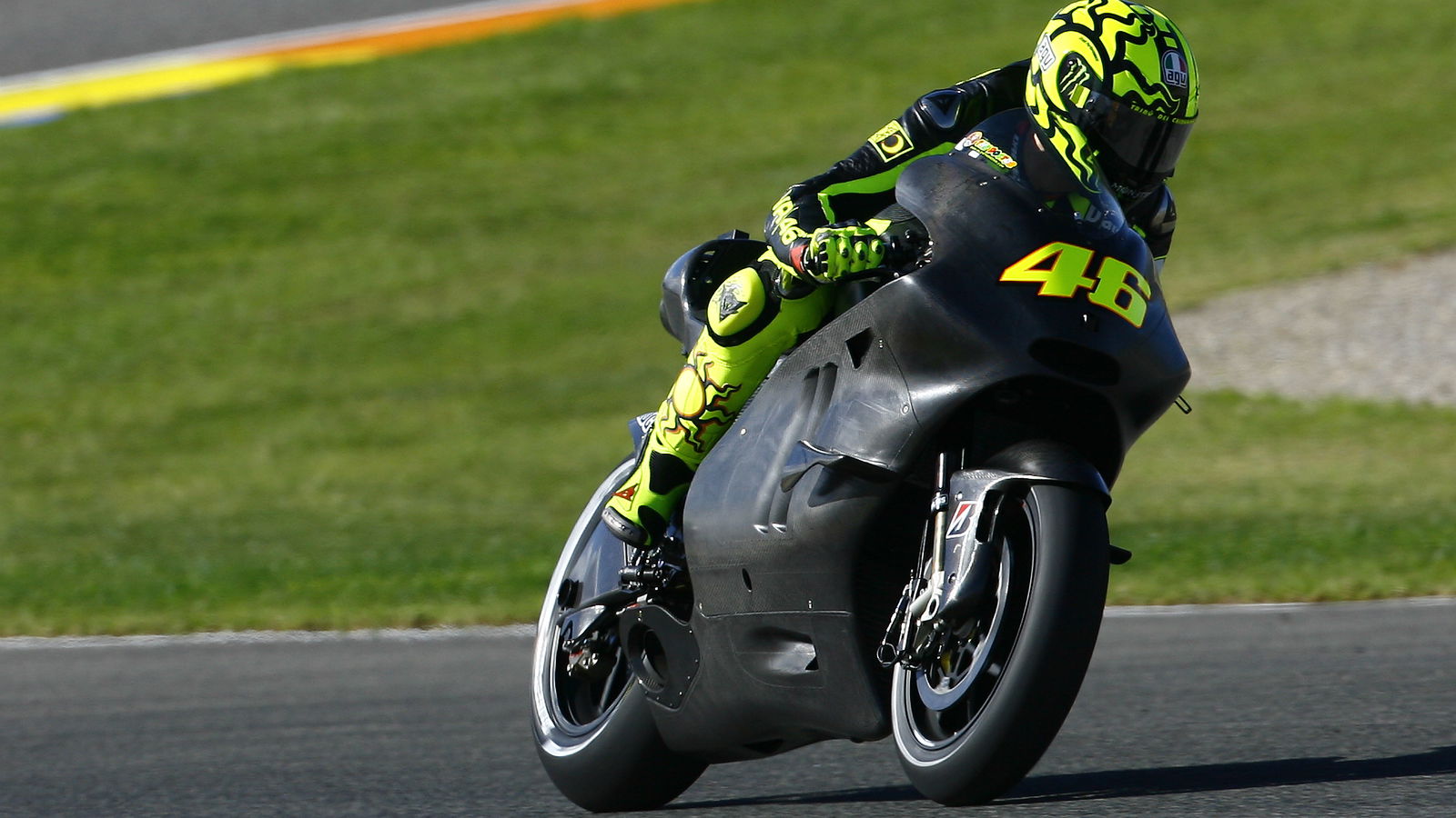 Burgess: Rossi rates Ducati engine and rear grip
