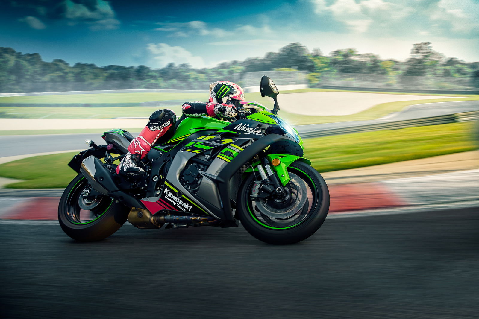 New 'Testarossa' engine for 2019 Kawasaki ZX-10R range