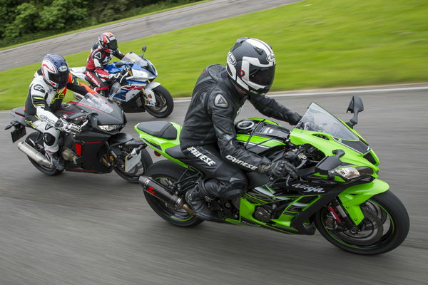 Superbike group test 2017: GSX-R1000R vs Fireblade vs R1 vs ZX-10R vs S1000RR