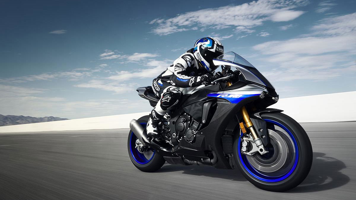 Updates to Yamaha YZF-R1 and YZF-R1M revealed at EICMA