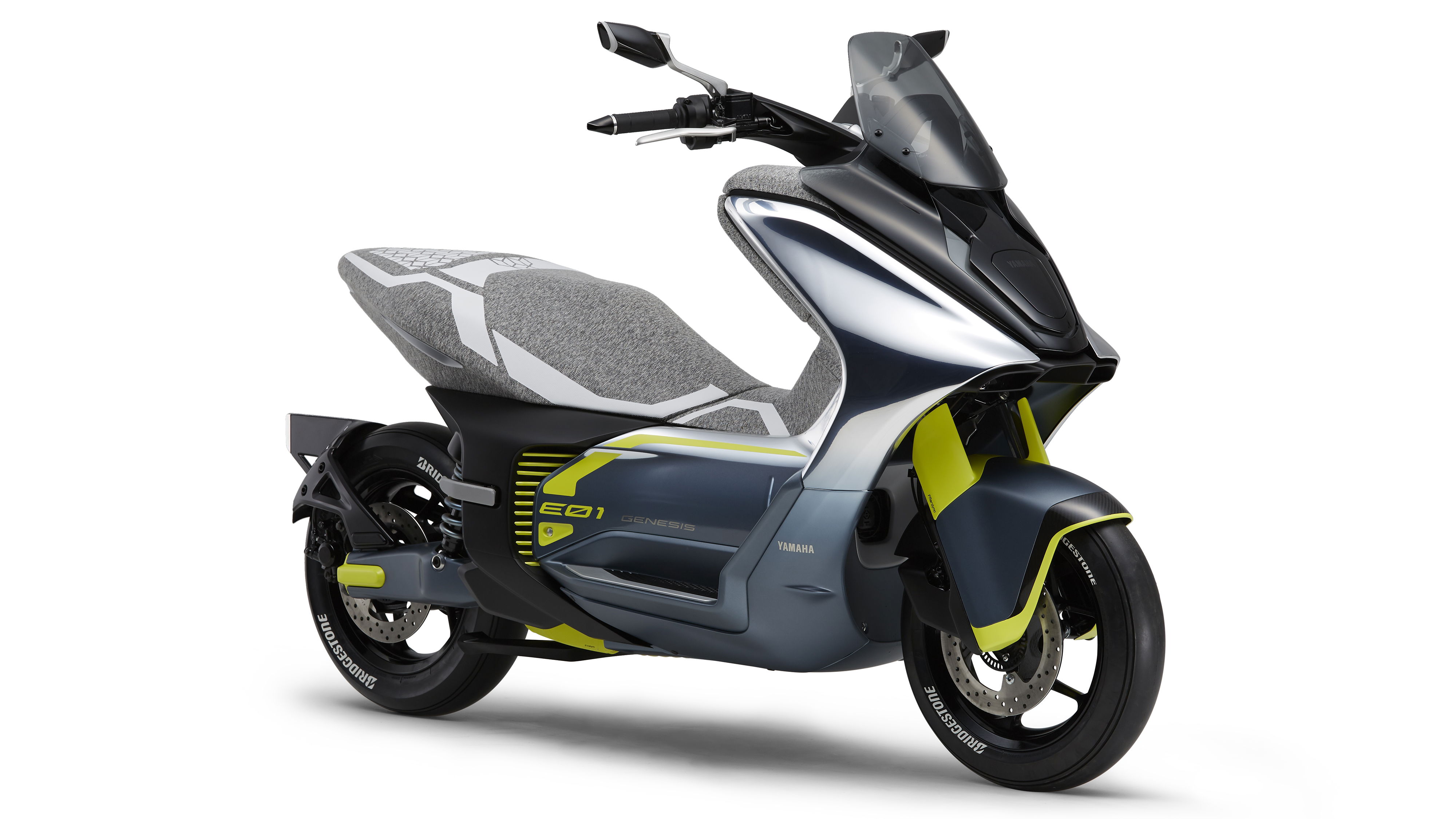 Yamaha E01