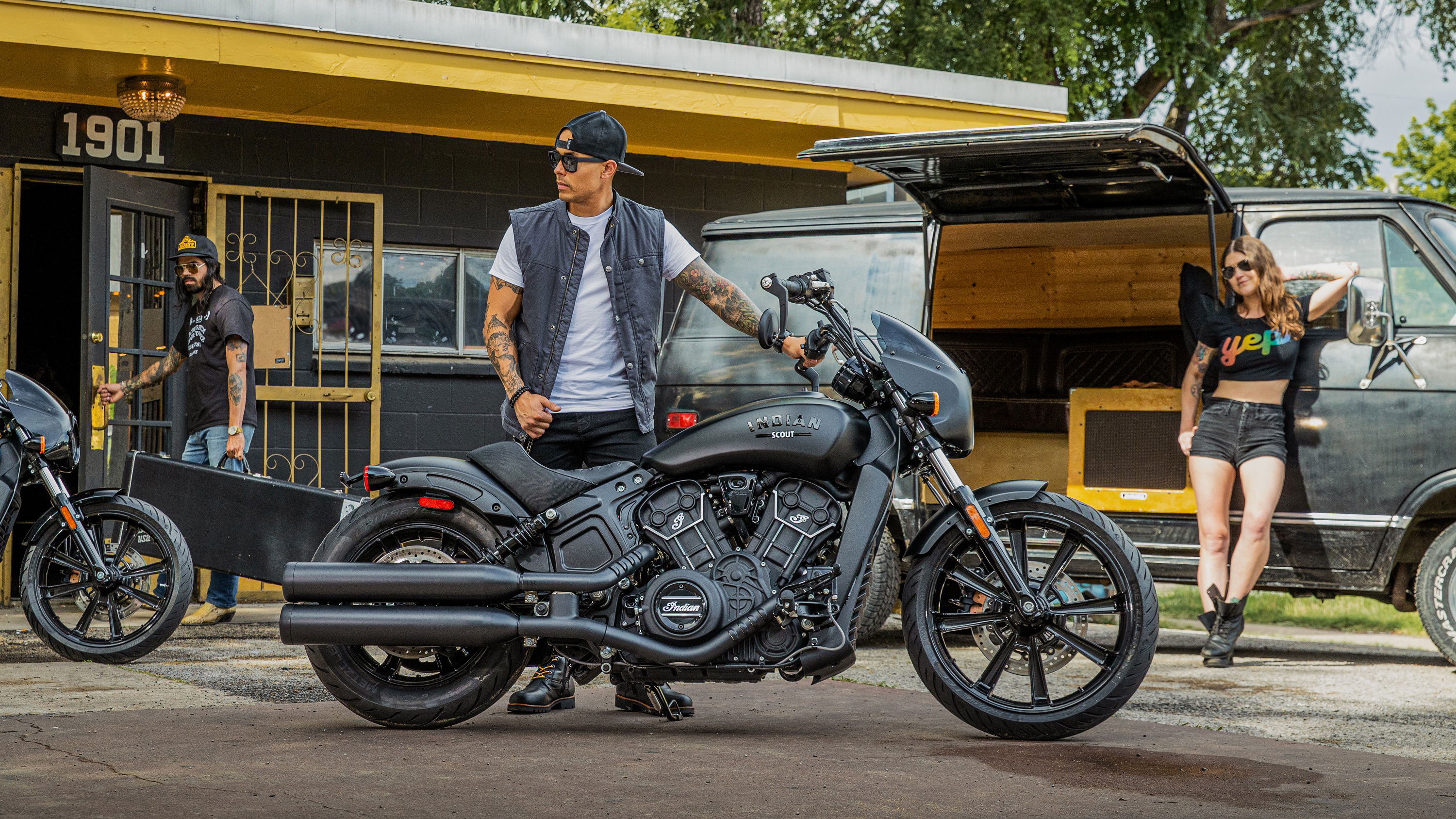 2022 Indian Scout Rogue | A factory custom performance cruiserc