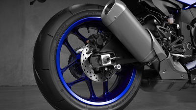 Yamaha YZF-R1 - exhaust