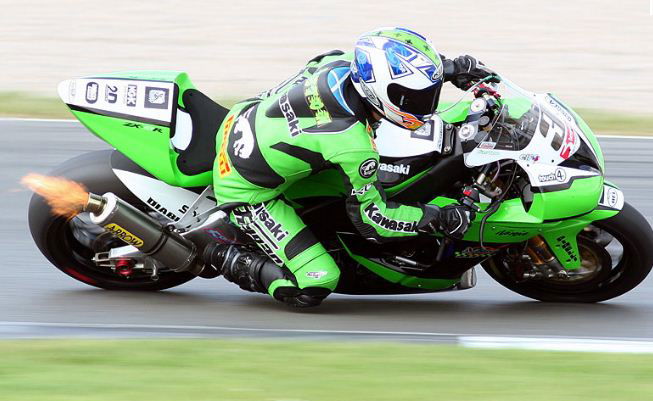 Easton wins 2010 Macau Grand Prix